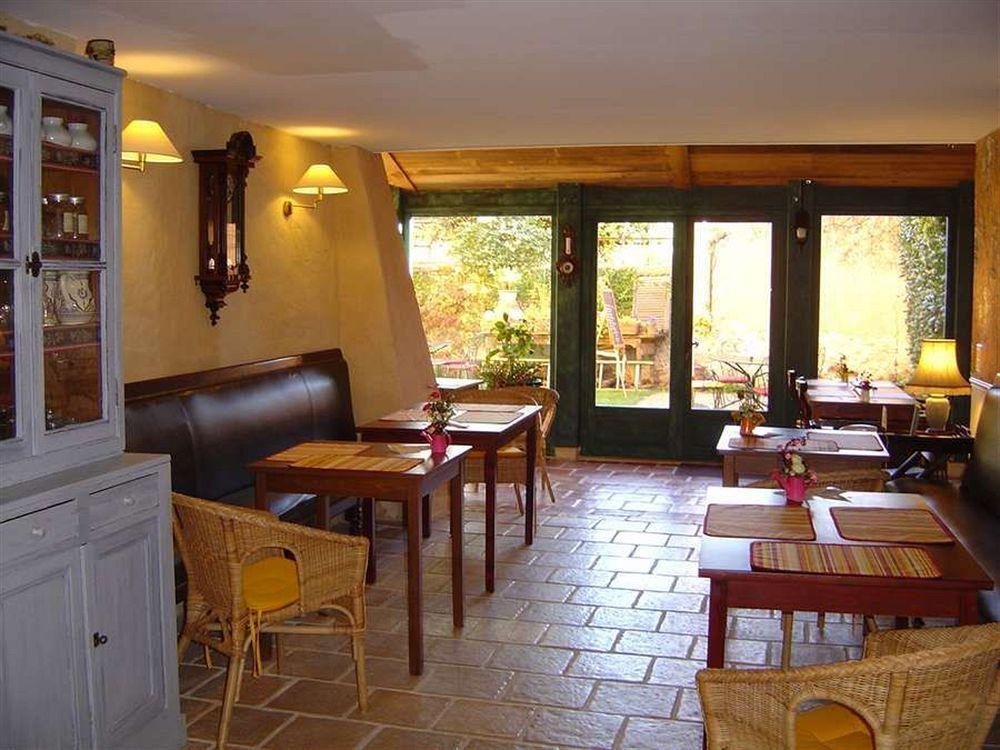 Logis Hotel Le Boudoir Belvès Eksteriør bilde