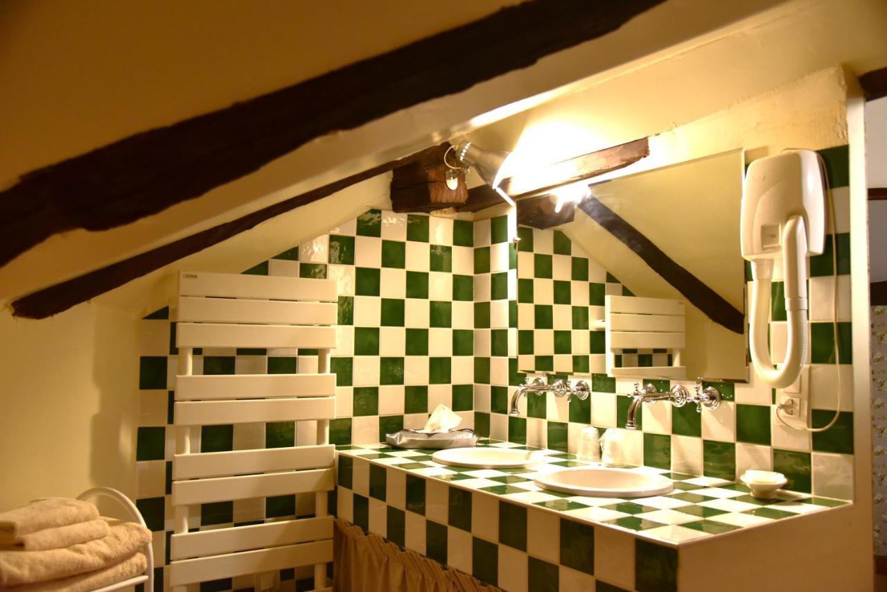Logis Hotel Le Boudoir Belvès Eksteriør bilde
